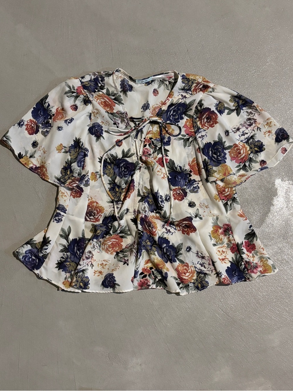Kimchi Blue Judy Lace Up Floral Peplum Blouse Small Flutter Sleeve